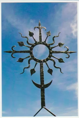 kaltiniai kryžiai saulutės 